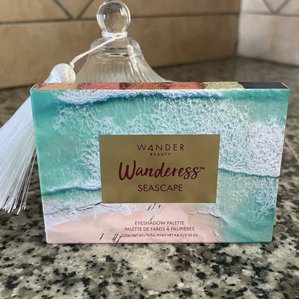 WANDER BEAUTY Wanderess Seascape Eyeshadow Palette